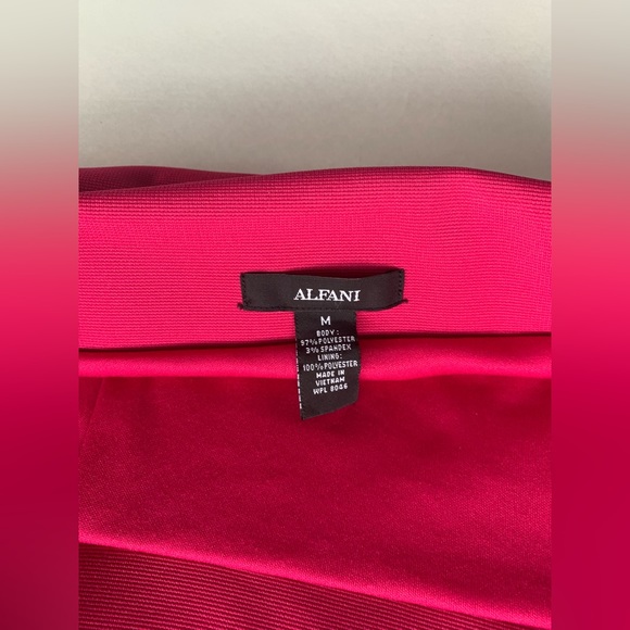 Pink Skirt - Picture 2 of 4